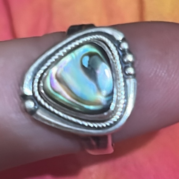 Sold - Picture 4 of 10